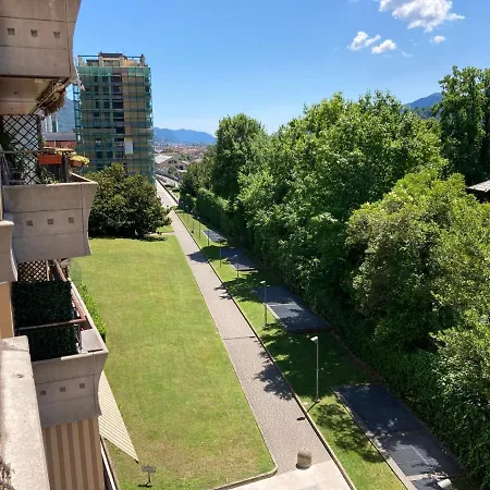 Spacious Bright Near Center And With Air Conditioning Lecco